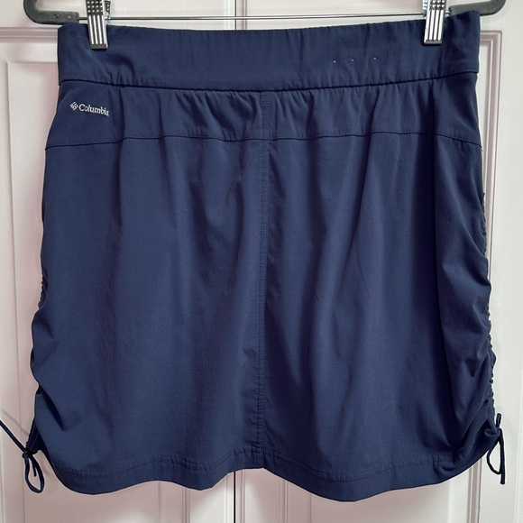 Columbia Outdoor Hiking Skort in Blue Adjustable Side Cinches Size Large - Picture 2 of 13